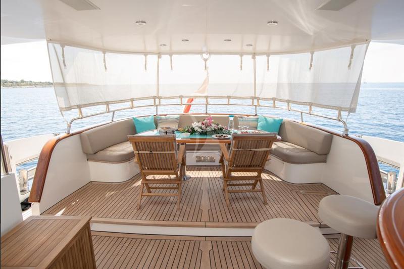 Book yachts online - motorboat - Motoryacht - Sea Breeze II - rent
