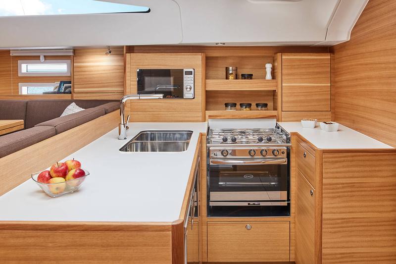 Book yachts online - sailboat - Elan Impression 50.1 - LONG ISLAND - rent