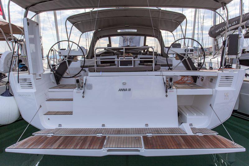 Book yachts online - sailboat - Dufour 530 - ANNA III - rent