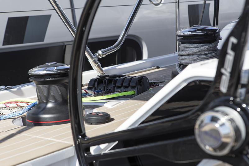 Book yachts online - sailboat - Elan GT6 - NEVERA - rent