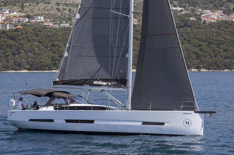 Book yachts online - sailboat - Elan GT6 - NEVERA - rent