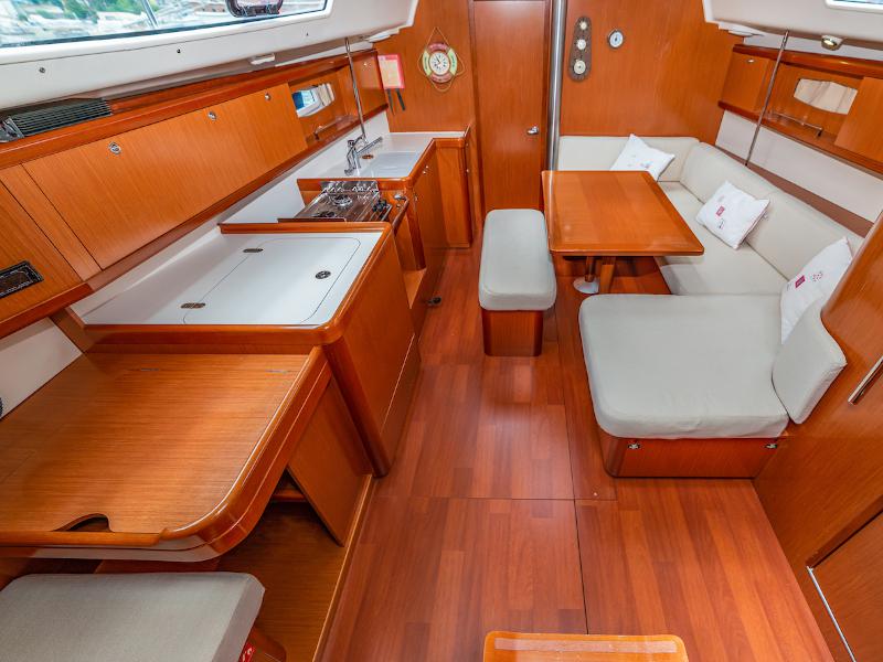 Book yachts online - sailboat - Oceanis 40 - Cansum - rent
