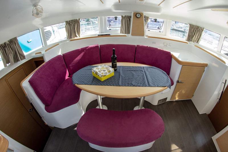 Book yachts online - catamaran - Lagoon 380 S2 - Atenea - rent