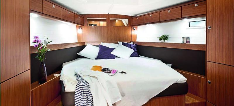Book yachts online - sailboat - Bavaria Cruiser 46 - Northberry Blu - rent