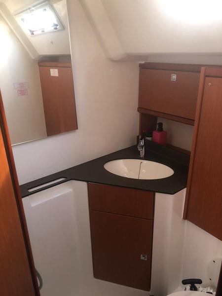 Book yachts online - sailboat - Bavaria Cruiser 46 - Batukaan - rent