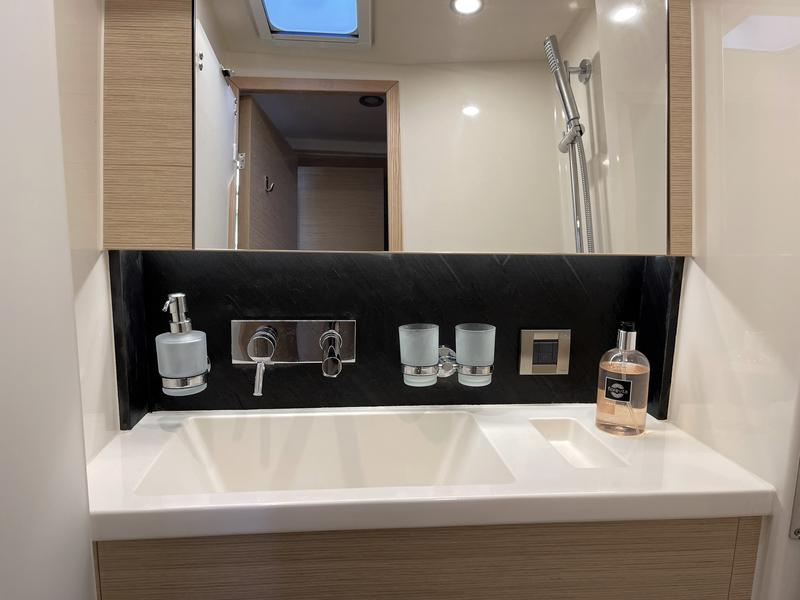 Book yachts online - sailboat - Hanse 508 - Infinity of Happiness - rent