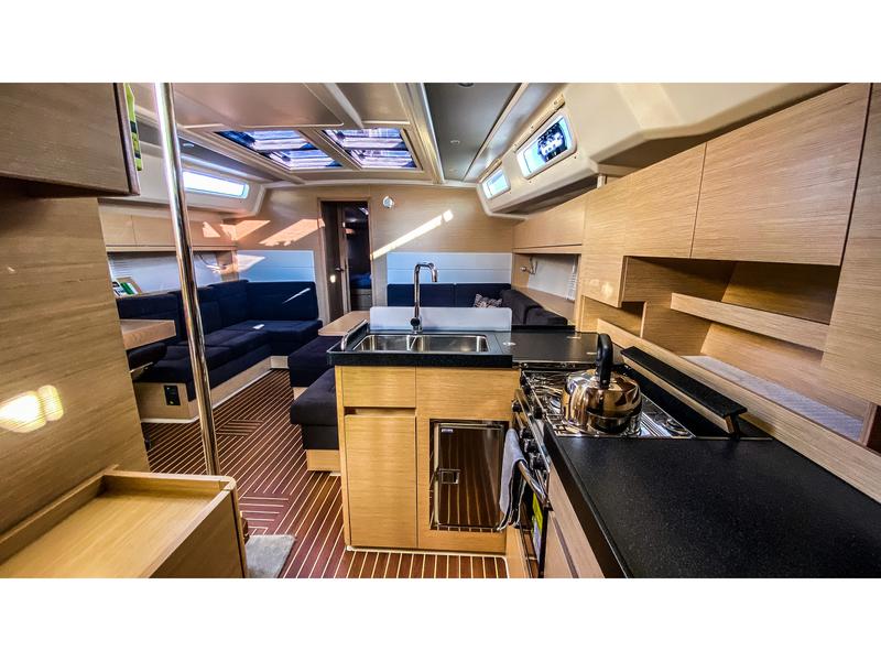 Book yachts online - sailboat - Hanse 458 - Infinity of Life - rent