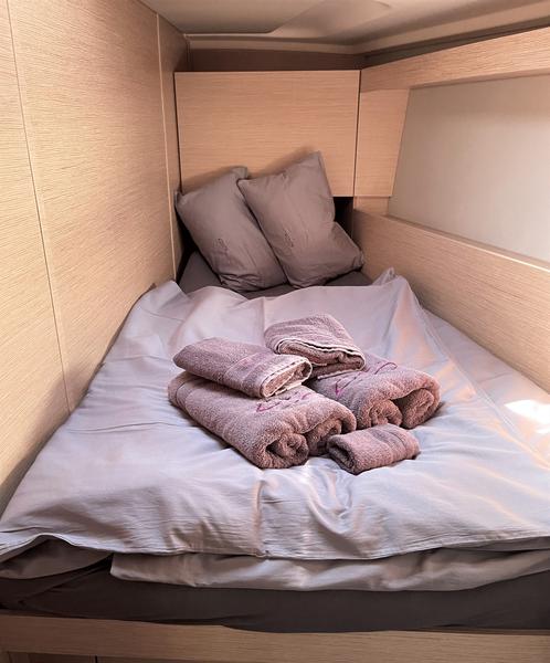 Book yachts online - sailboat - Hanse 458 - Infinity of Life - rent
