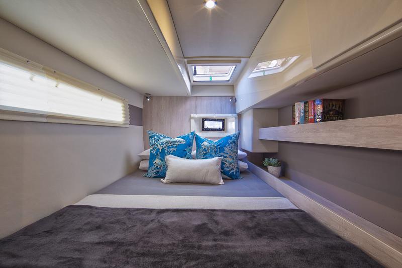 Book yachts online - catamaran - Leopard 40 - 3 cab - DAMLA - rent