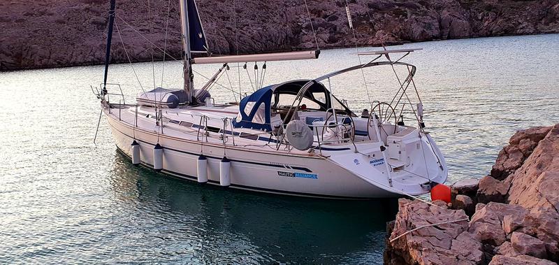 Book yachts online - sailboat - Bavaria 44 - Scorpion - rent