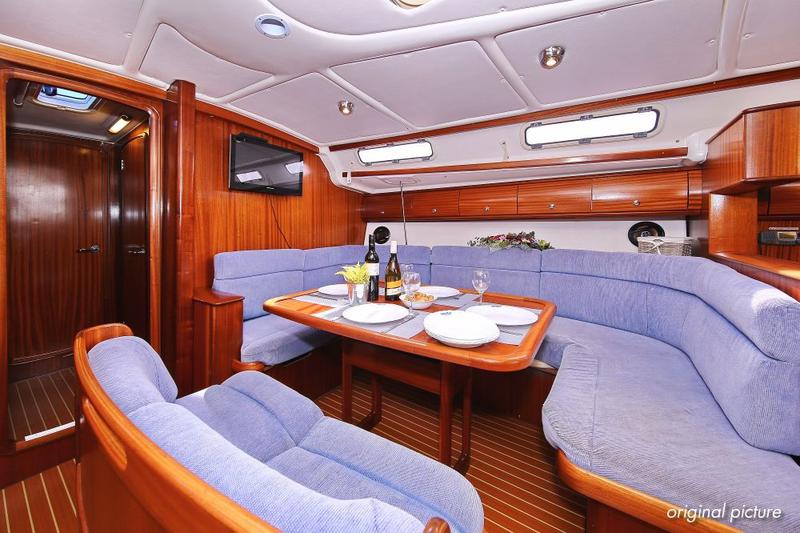 Book yachts online - sailboat - Bavaria 44 - Scorpion - rent