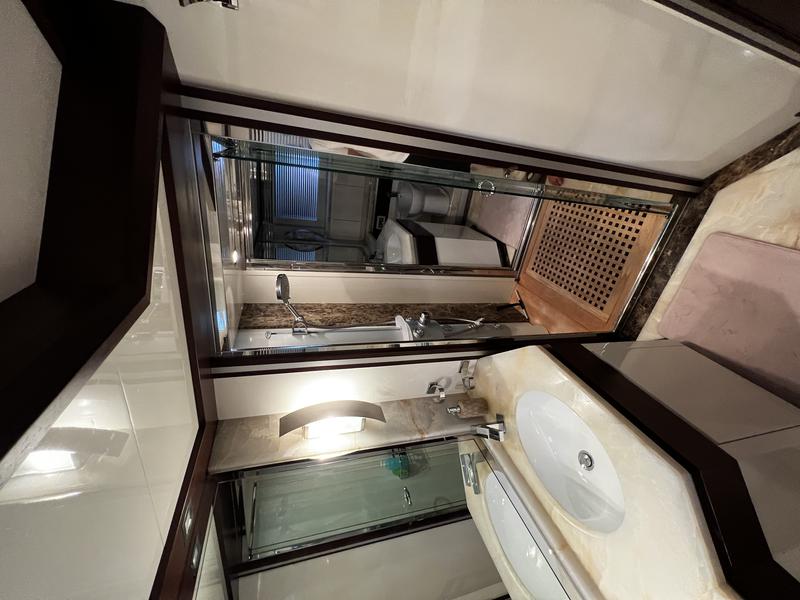 Book yachts online - motorboat - Dominator 680 S - QUO VADIS - rent