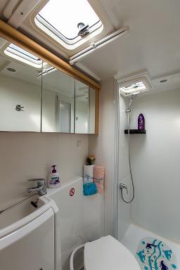 Book yachts online - catamaran - Lagoon 420 - SAMBA - rent