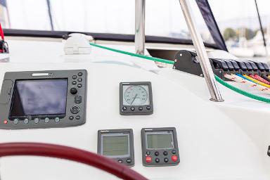 Book yachts online - catamaran - Lagoon 420 - SAMBA - rent