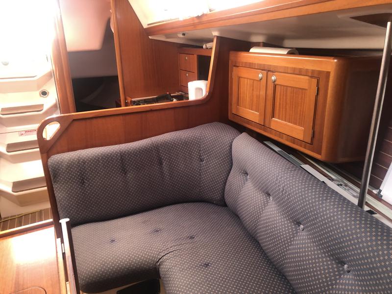 Book yachts online - sailboat - Elan 333 - Escapade - rent