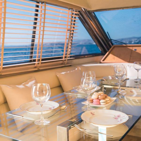 Book yachts online - motorboat - Posillipo Technema 67 - Temptation - rent