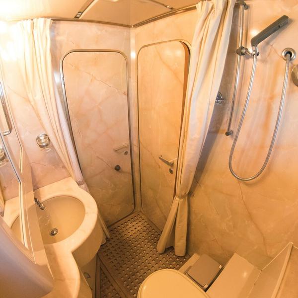 Book yachts online - motorboat - Posillipo Technema 67 - Temptation - rent