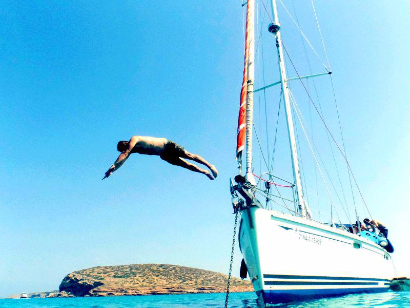 Book yachts online - sailboat - Sun Odyssey 54DS - A Son de Mar   - rent