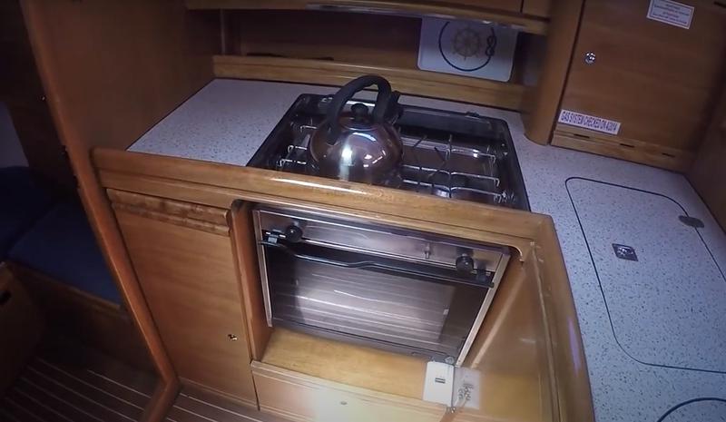 Book yachts online - sailboat - Bavaria 33 Cruiser - Sea Sail II - rent