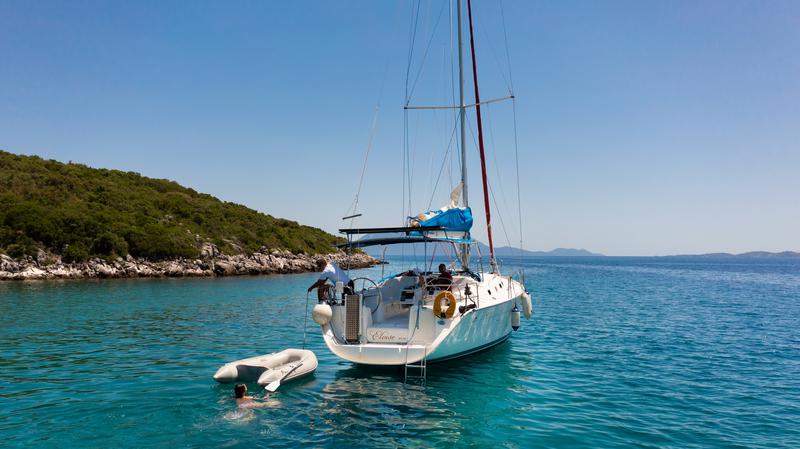 Book yachts online - sailboat - Cyclades 43.4 - ELOISE - rent