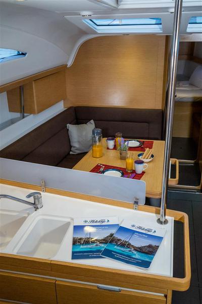 Book yachts online - sailboat - Elan 45 Impression - ALEXE - rent