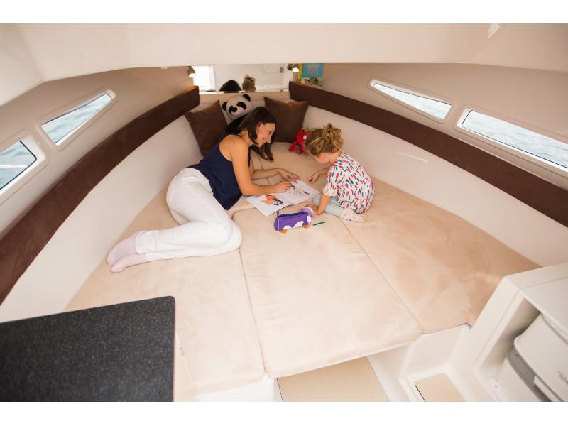 Book yachts online - motorboat - Atlantic Marine Sun Cruiser 690 - Milen - rent