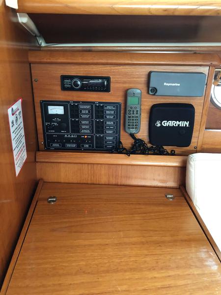 Book yachts online - sailboat - Sun Odyssey 35 - Natassa - rent