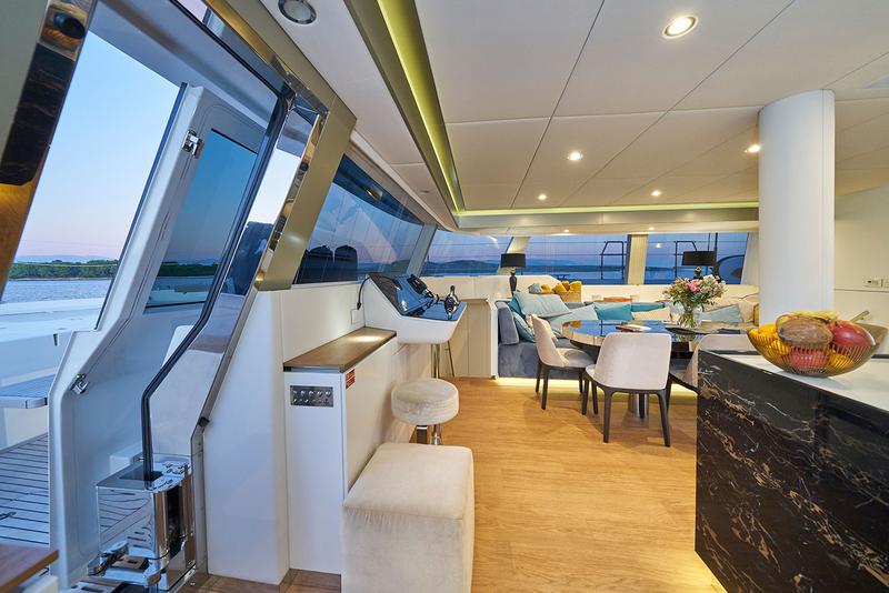 Book yachts online - catamaran - Sunreef 60 - SINATA - rent