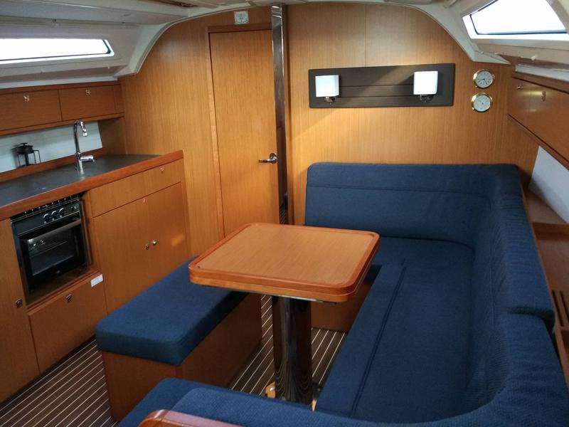 Book yachts online - sailboat - Bavaria 41 Cruiser - Harmonia - rent