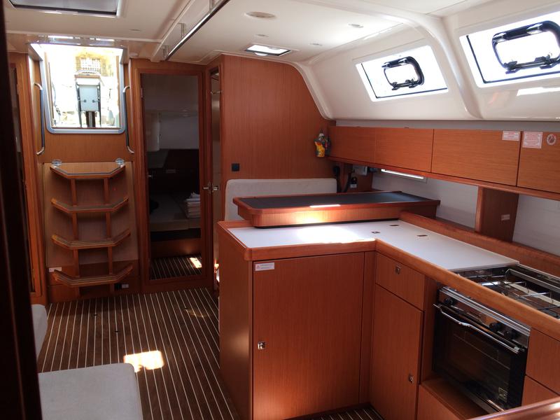 Book yachts online - sailboat - Bavaria 51 - Cruiser - Fantasia - rent