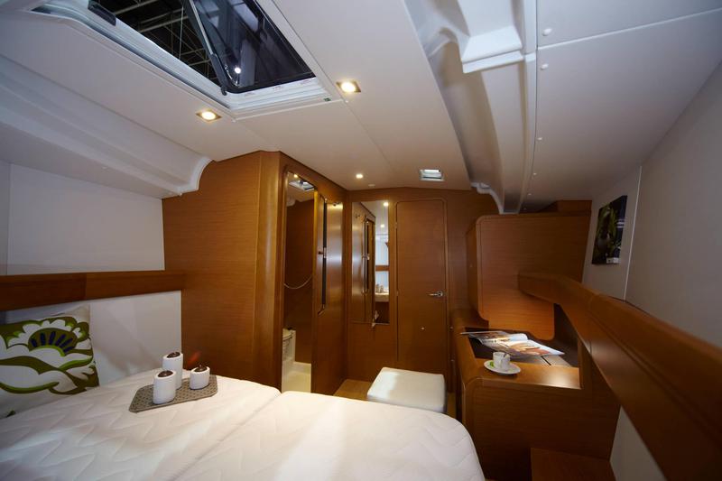 Book yachts online - sailboat - Sun Odyssey 449 - GRUMETE - rent