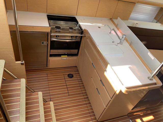 Book yachts online - sailboat - Elan 45 Impression - Skyfall - rent