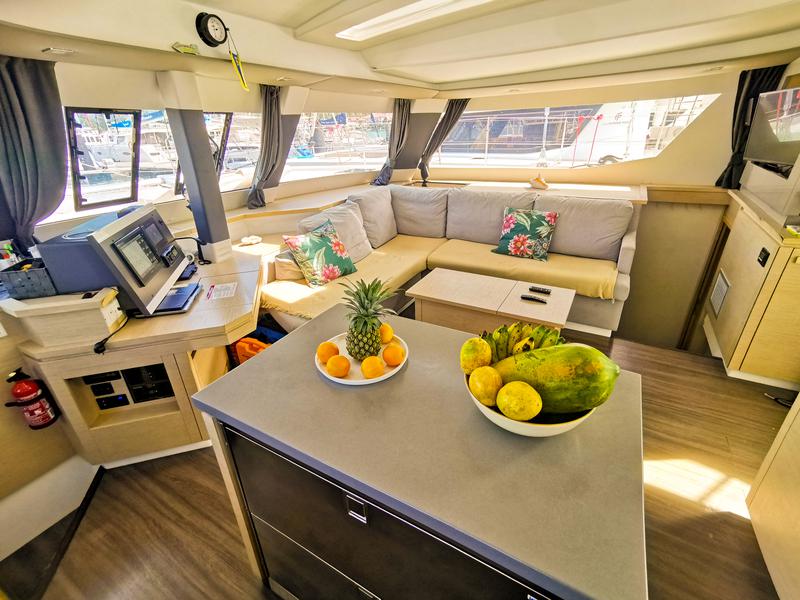 Book yachts online - catamaran - Saba 50 (8 CAB) - Lamela - rent