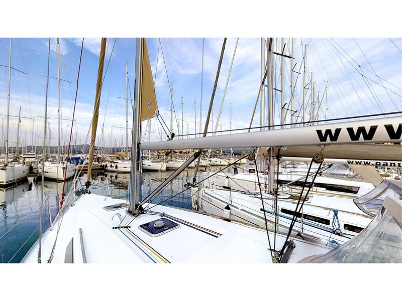 Book yachts online - sailboat - Dufour 375 Grand Large - Iva FB - rent