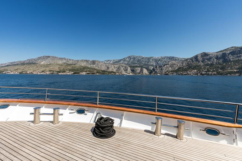 Book yachts online - motorboat - Luxury Motor Yacht - Diamond - rent