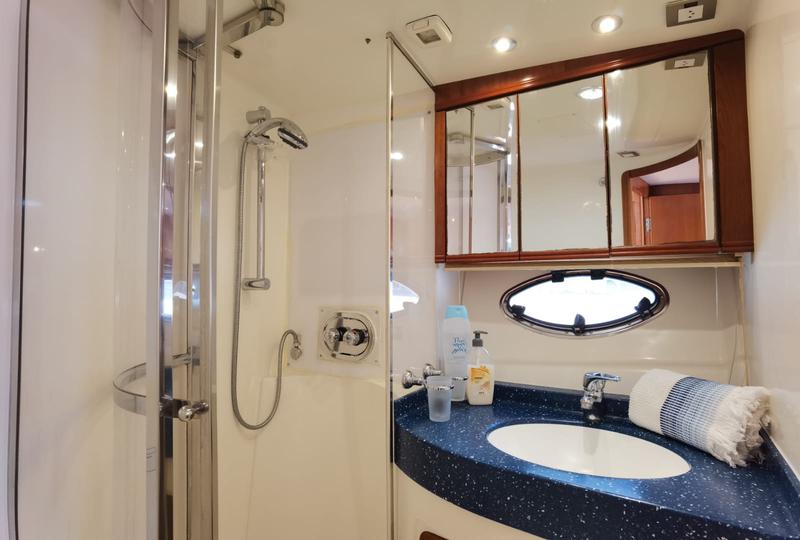 Book yachts online - motorboat - Rodman 41 - Mainera - rent