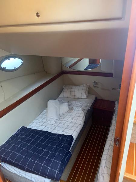 Book yachts online - motorboat - Rodman 41 - Mainera - rent