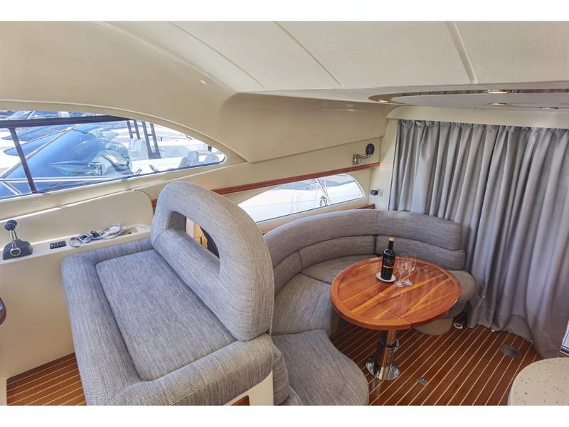 Book yachts online - motorboat - Rodman 41 - Mainera - rent