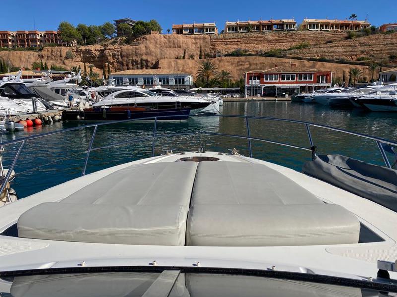 Book yachts online - motorboat - Atlantis 39 - Cornucopia IV - rent