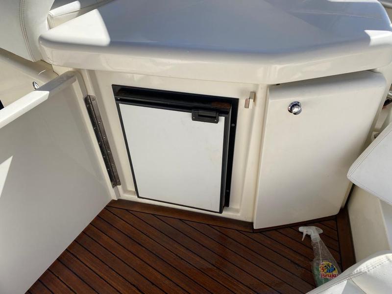 Book yachts online - motorboat - Atlantis 39 - Cornucopia IV - rent