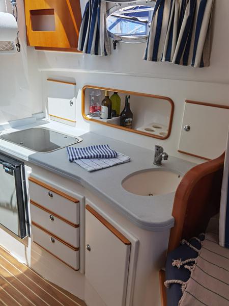 Book yachts online - motorboat - Faeton Moraga 910 - Arianne - rent