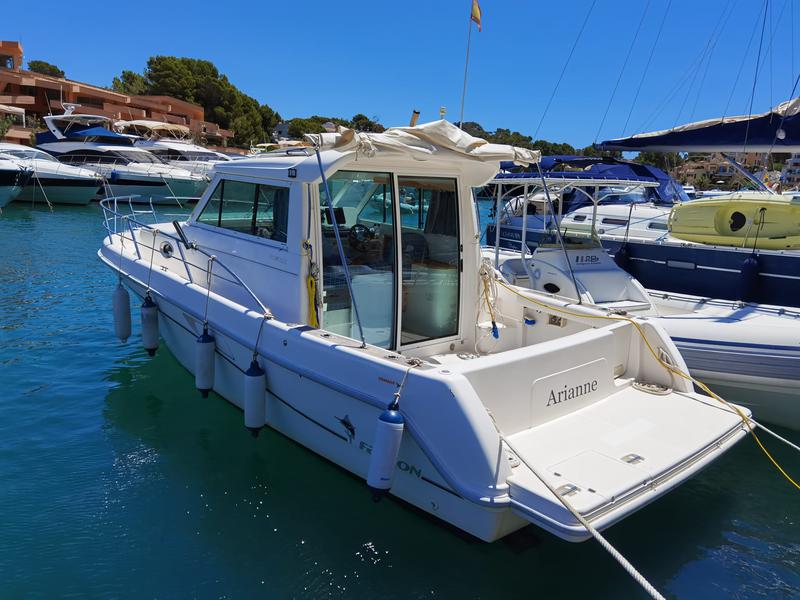 Book yachts online - motorboat - Faeton Moraga 910 - Arianne - rent