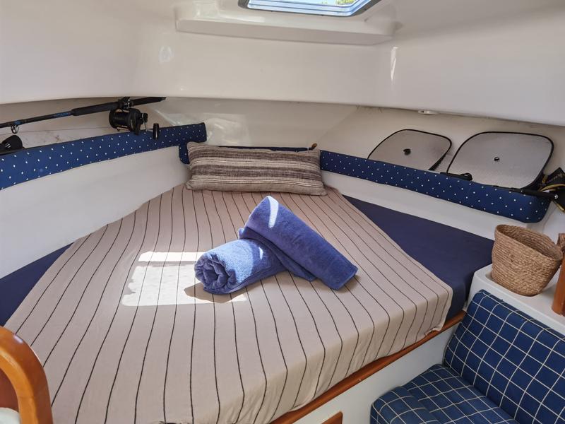 Book yachts online - motorboat - Faeton Moraga 910 - Arianne - rent
