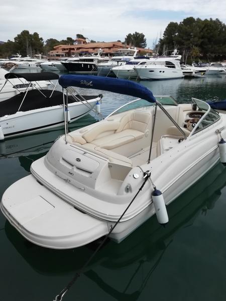 Book yachts online - motorboat - Sea Ray 240 - Haja One - rent