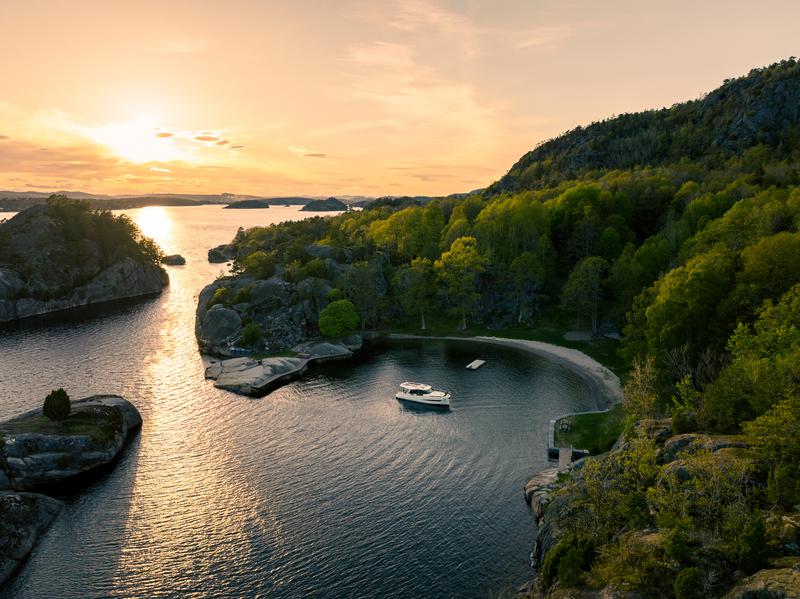 Book yachts online - motorboat - Greenline 39 - Skien - rent