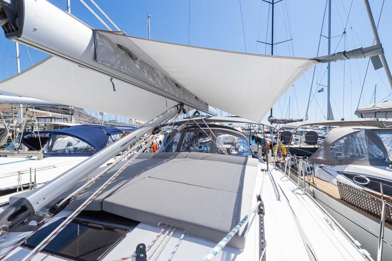 Book yachts online - sailboat - Bavaria Cruiser 46 - First Step - rent