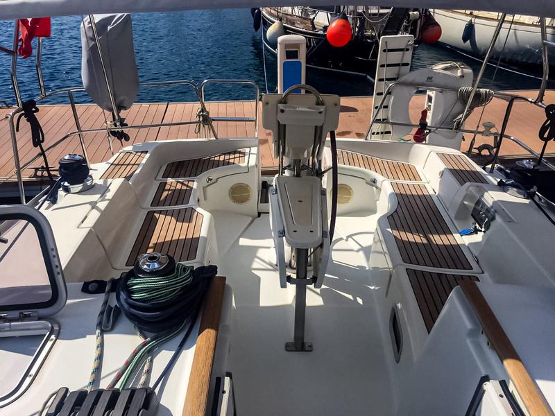Book yachts online - sailboat - Oceanis Clipper 393 - Victory Sail - rent