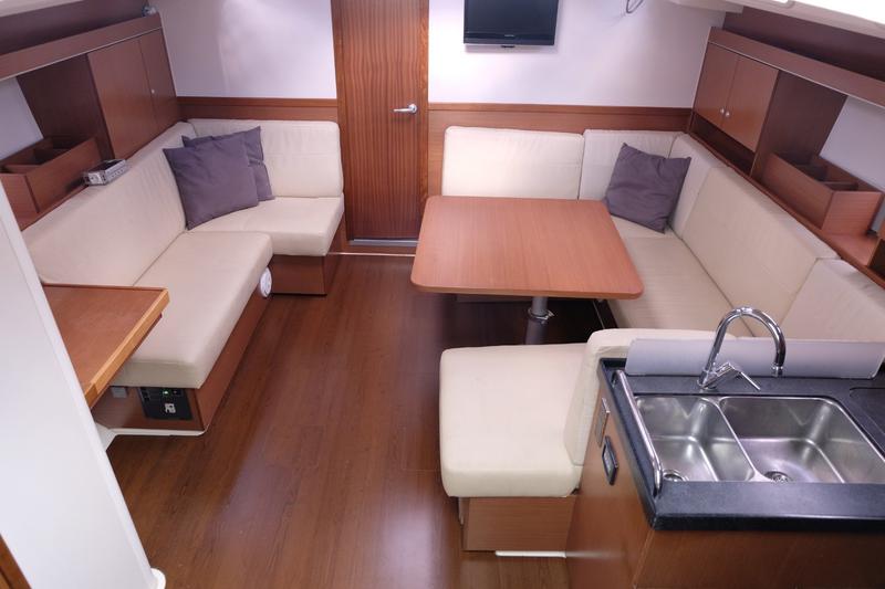 Book yachts online - sailboat - Hanse 445 - Fox - rent