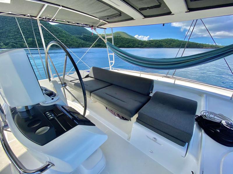 Book yachts online - catamaran - Lagoon 52 - CAÏC - rent