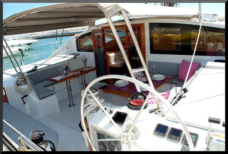 Book yachts online - catamaran - Privilege 51 - Montagu - rent